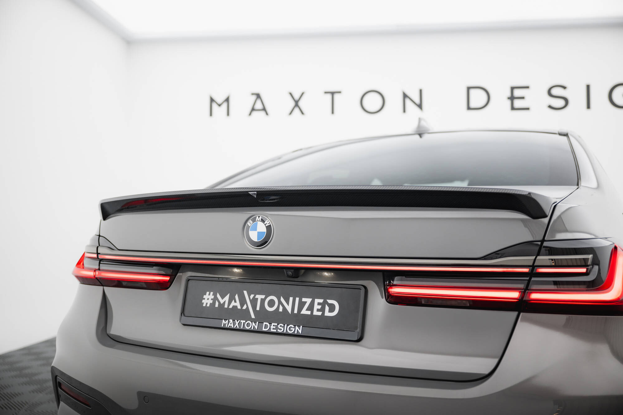 Carbon Fiber Tailgate Spoiler BMW 7 M-Pack G11 Facelift - 4