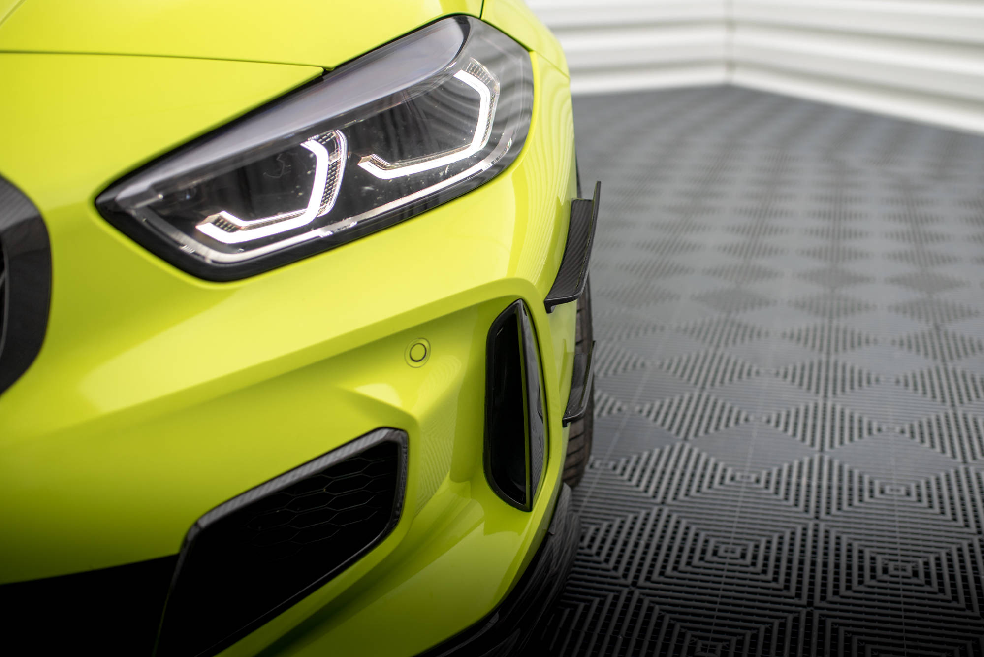 Carbon Fiber Front Bumper Wings (Canards) BMW 1 F40 M-Pack / M135i - 3