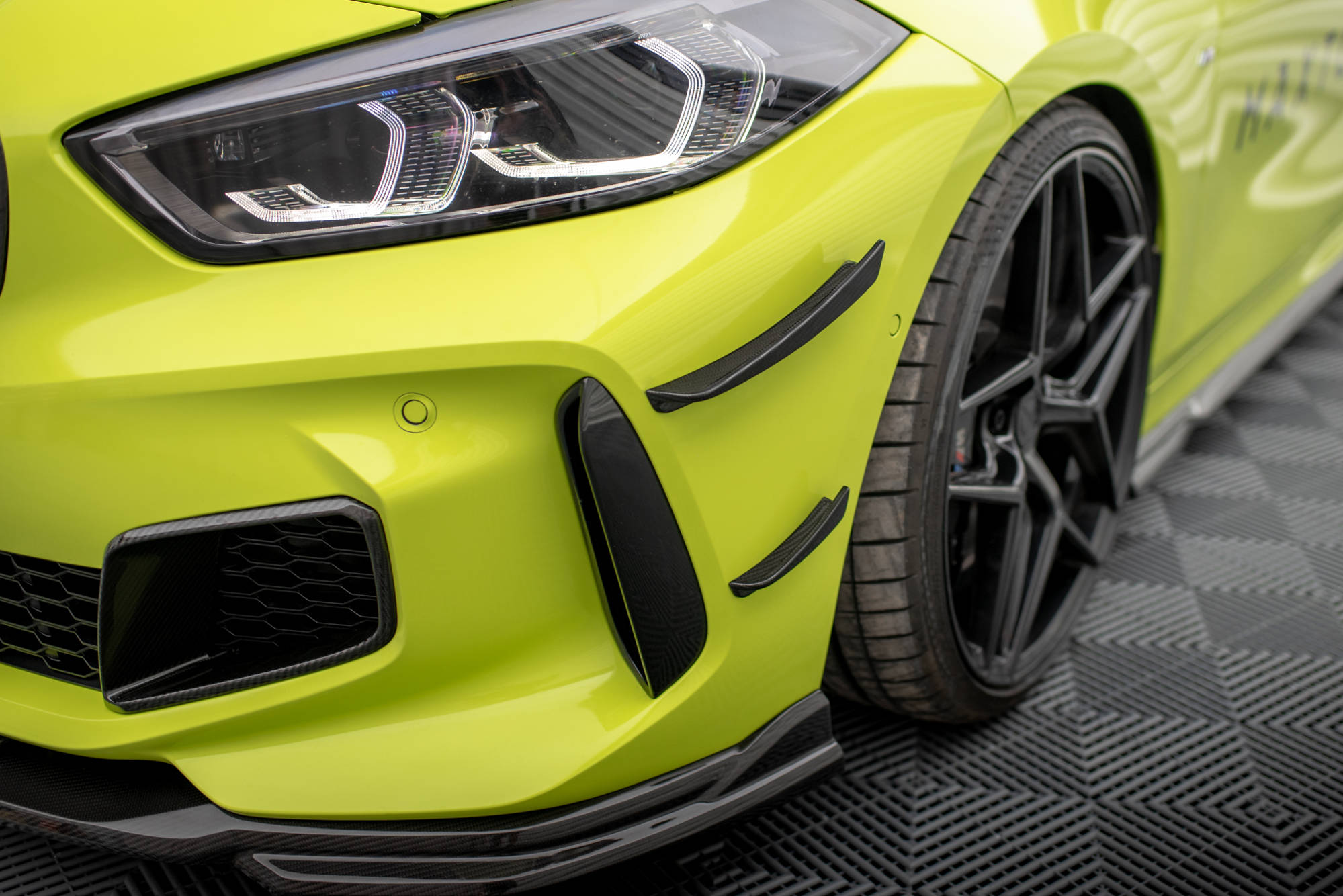 Carbon Fiber Front Bumper Wings (Canards) BMW 1 F40 M-Pack / M135i - 5