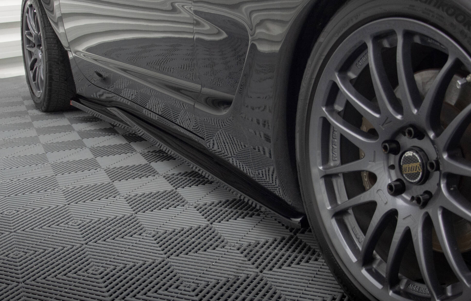 Side Skirts Diffusers Chevrolet Corvette C5 - 4