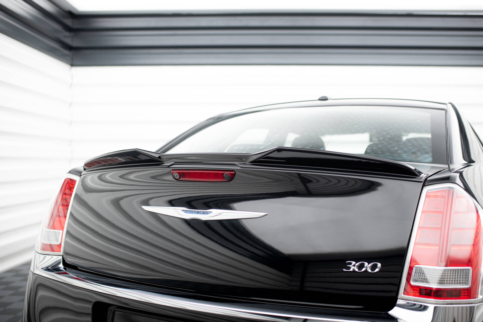 Spoiler CAP 3D Chrysler 300 Mk2 - 5