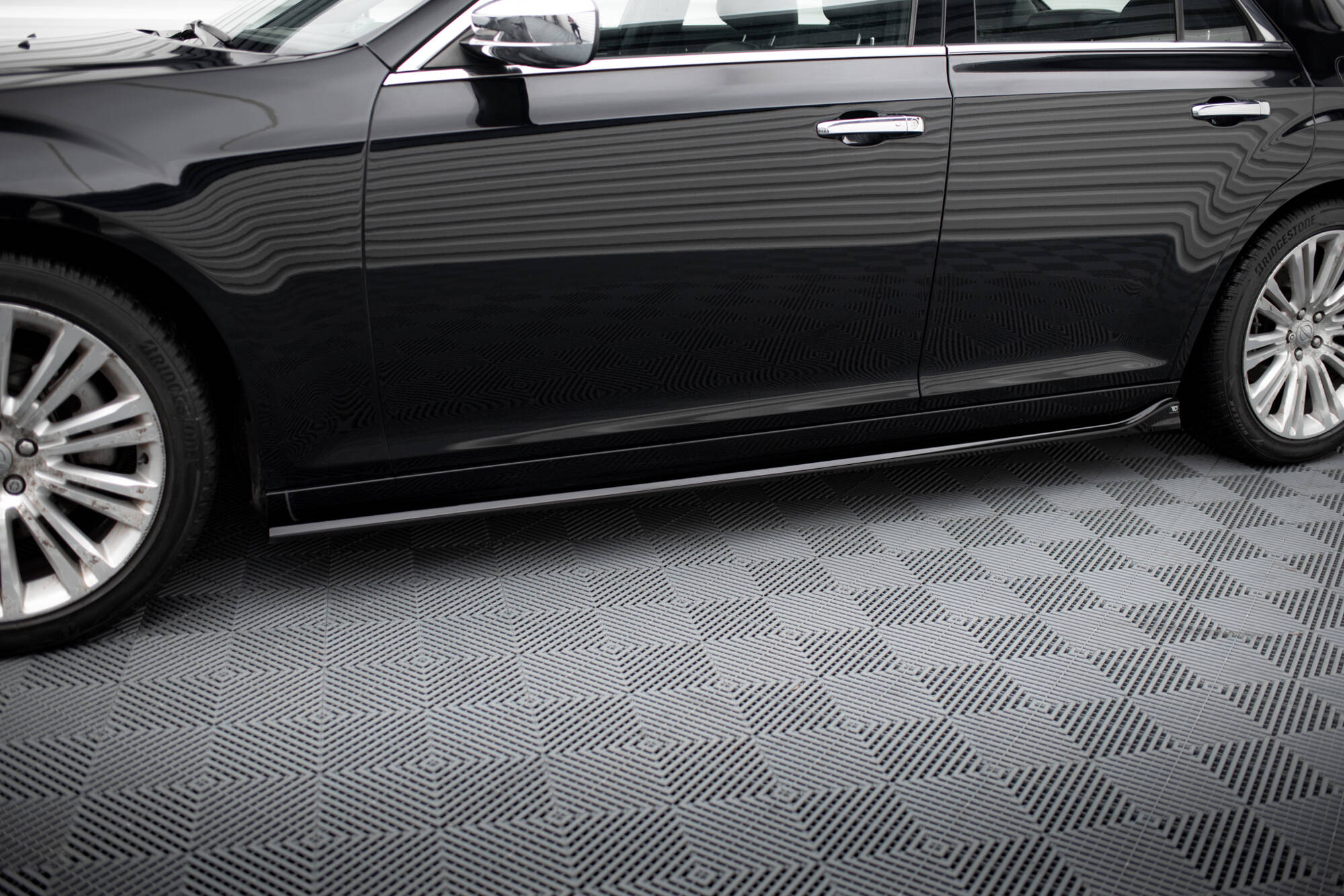 Side Skirts Diffusers Chrysler 300 Mk2 - 3