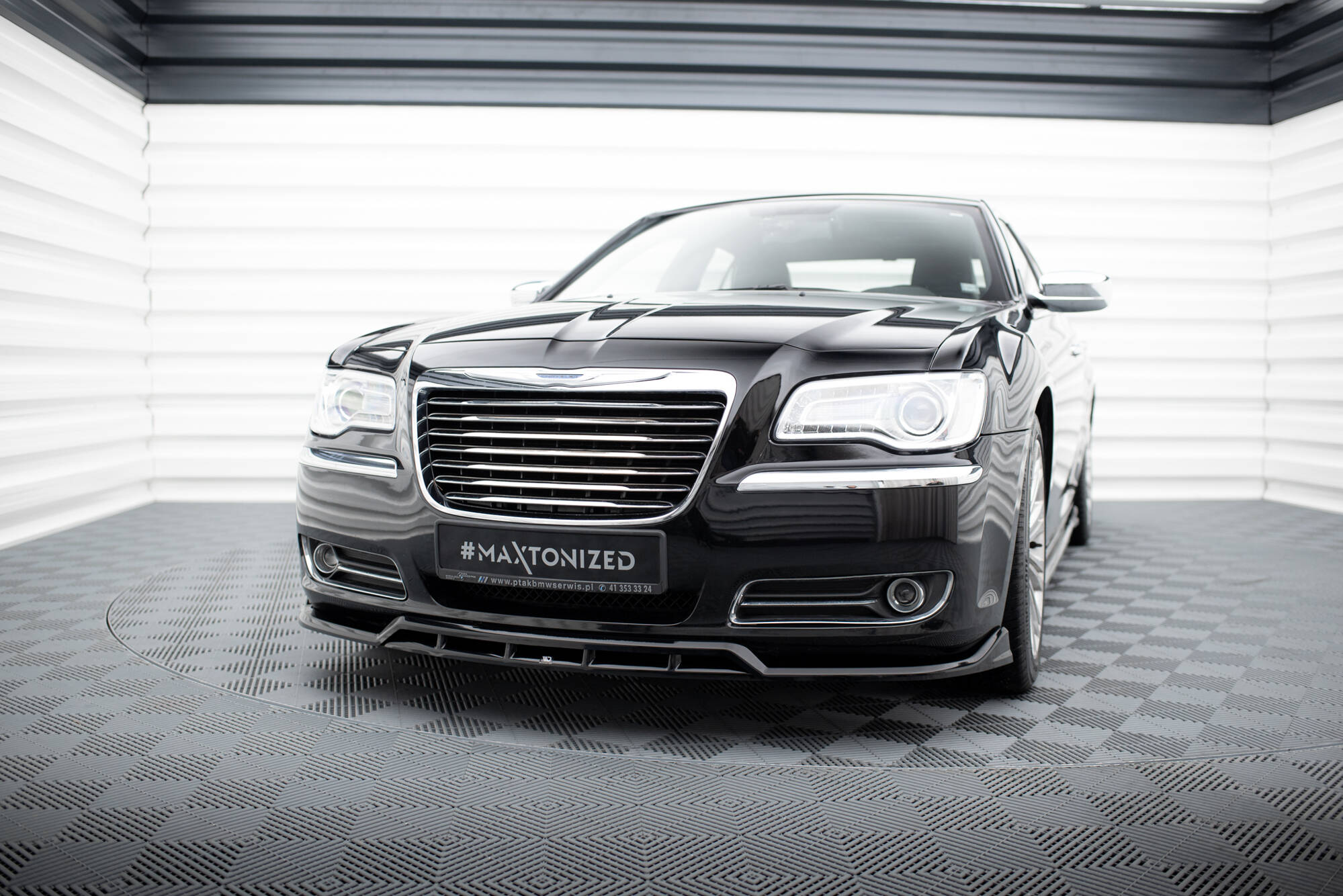 Front Splitter Chrysler 300 Mk2 - 4