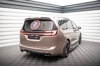 Central Rear Splitter (Vertical Bars) Chrysler Pacifica Mk2