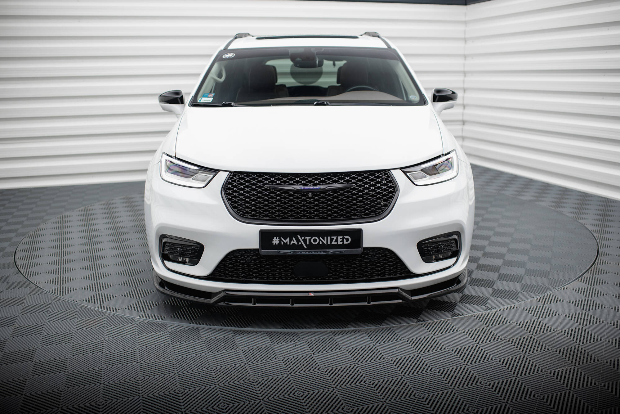 Front Splitter Chrysler Pacifica Mk2 Facelift - 2