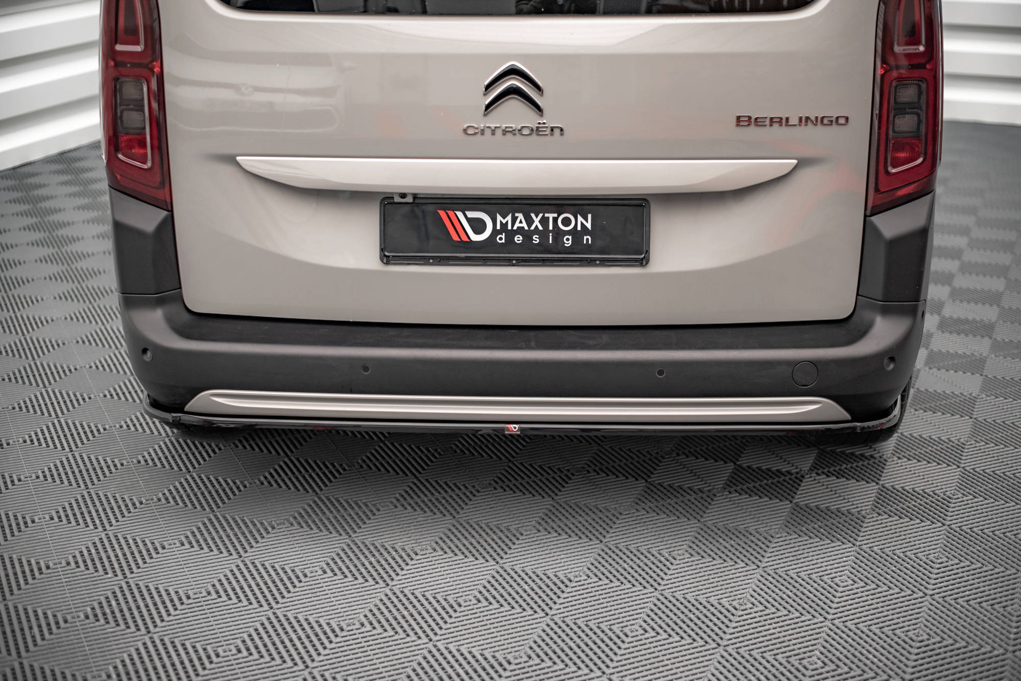 Central Rear Splitter Citroen Berlingo Mk3 - 3