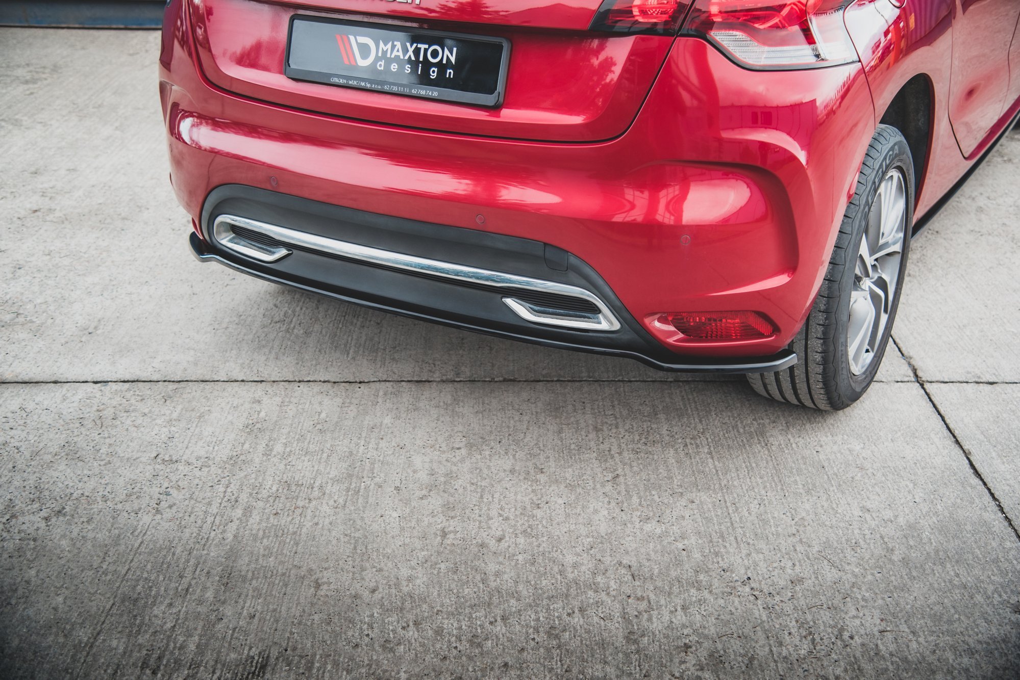 Central Rear Splitter Citroen DS4 (2011-2015) - 5