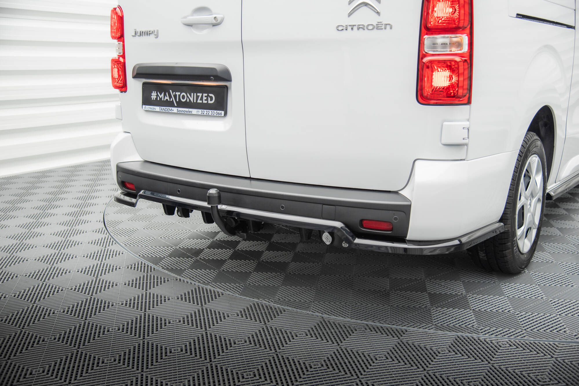 Central Rear Splitter (Vertical Bars) Citroen Jumpy L3 Mk3 - 3