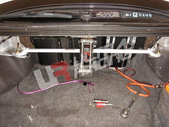 MITSUBISHI GALANT 92-96 VR4 ULTRARACING REAR UPPER STRUTBAR