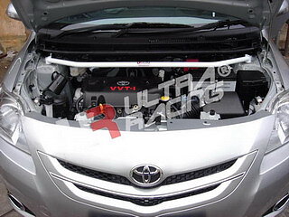 TOYOTA YARIS HB/SEDAN 05+ ULTRARACING FRONT STRUTBAR V1 402