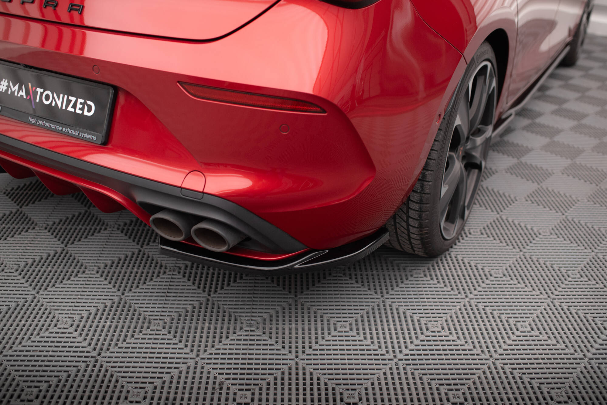 Rear Side Splitters V.1 Cupra Leon Hatchback Mk1 - 2