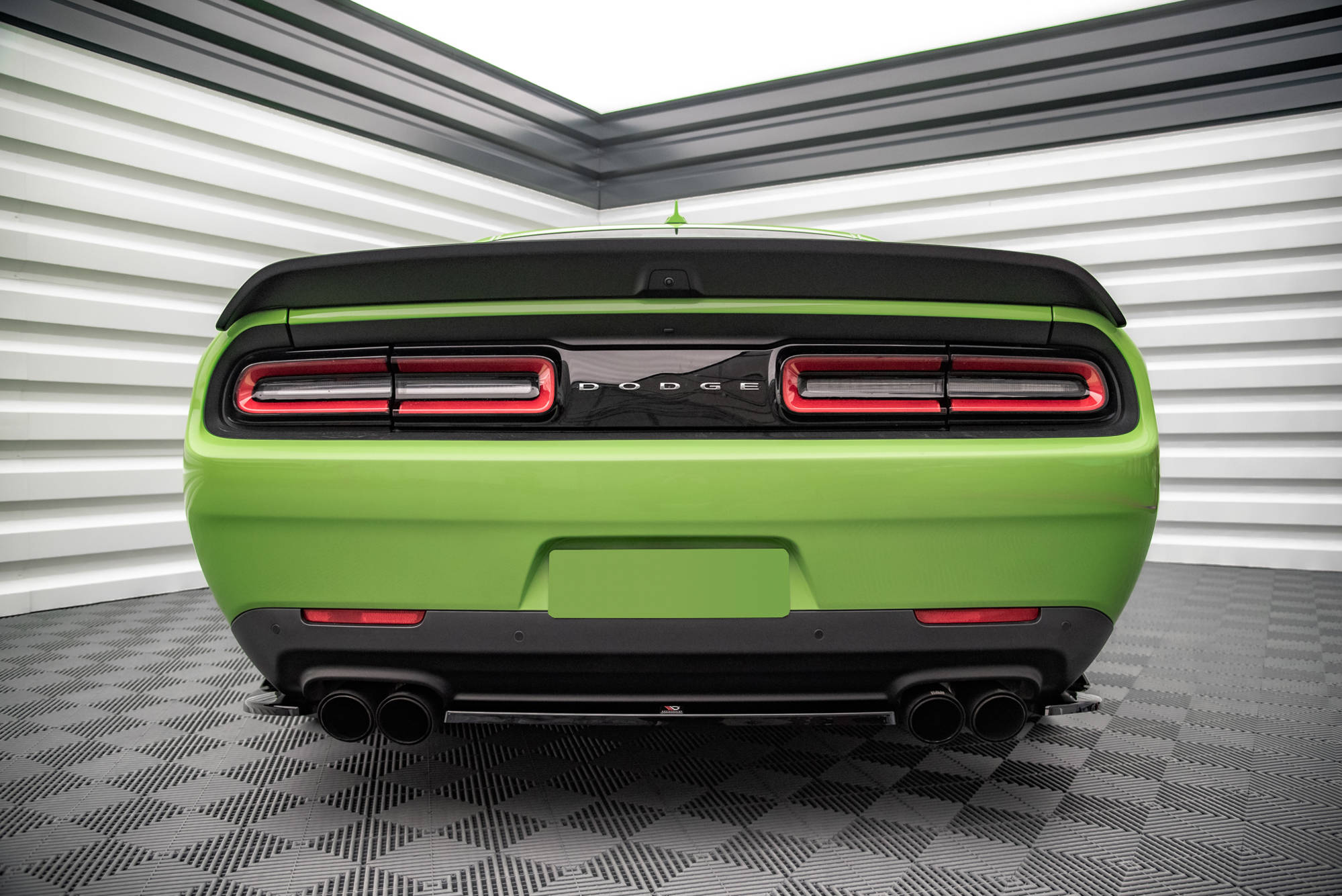 Central Rear Splitter Dodge Challenger SRT Hellcat Widebody Mk3 - 3