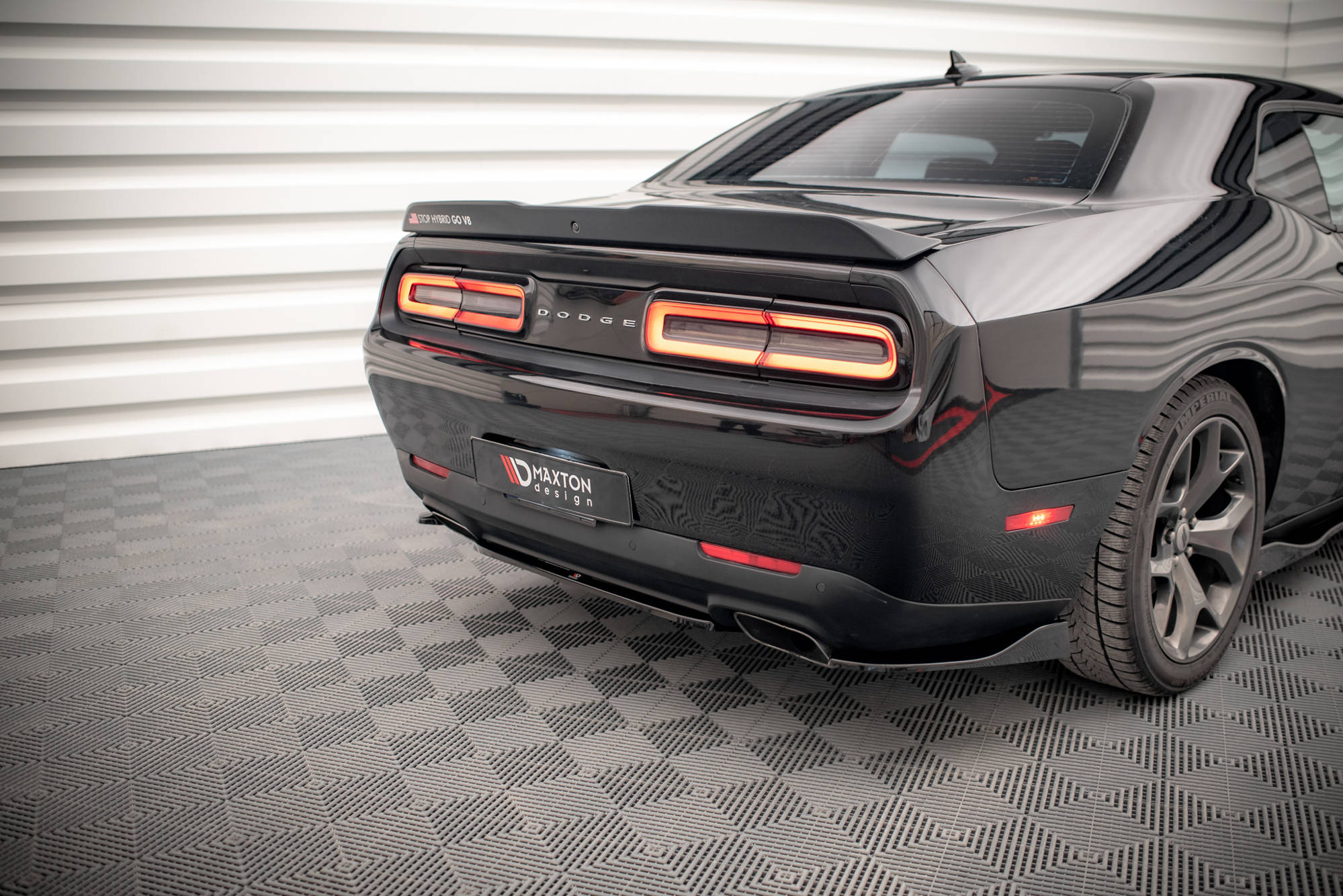 Rear Side Splitters Dodge Challenger RT Mk3 Facelift - bluepower.se