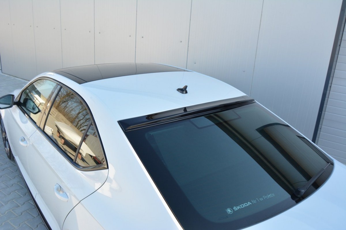 EXTENSION OF REAR WINDOW SKODA SUPERB III - 5