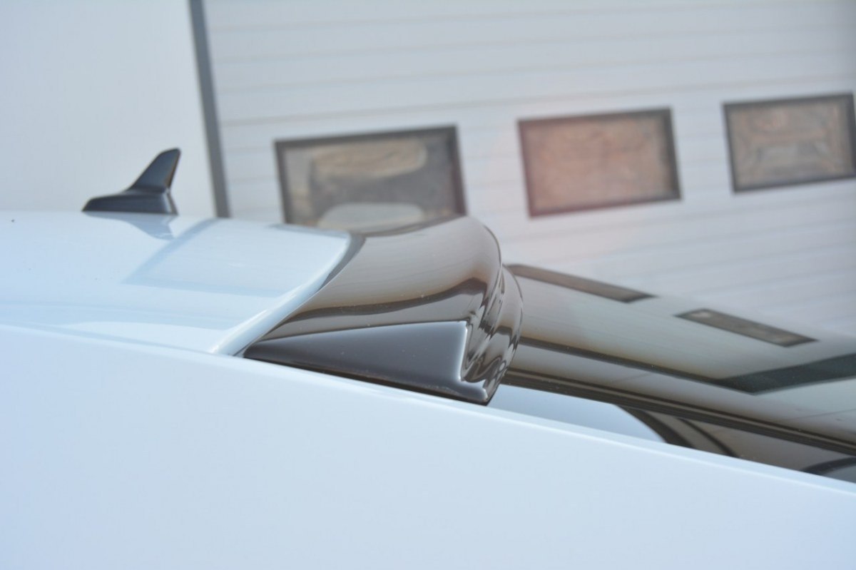 EXTENSION OF REAR WINDOW SKODA SUPERB III - 3