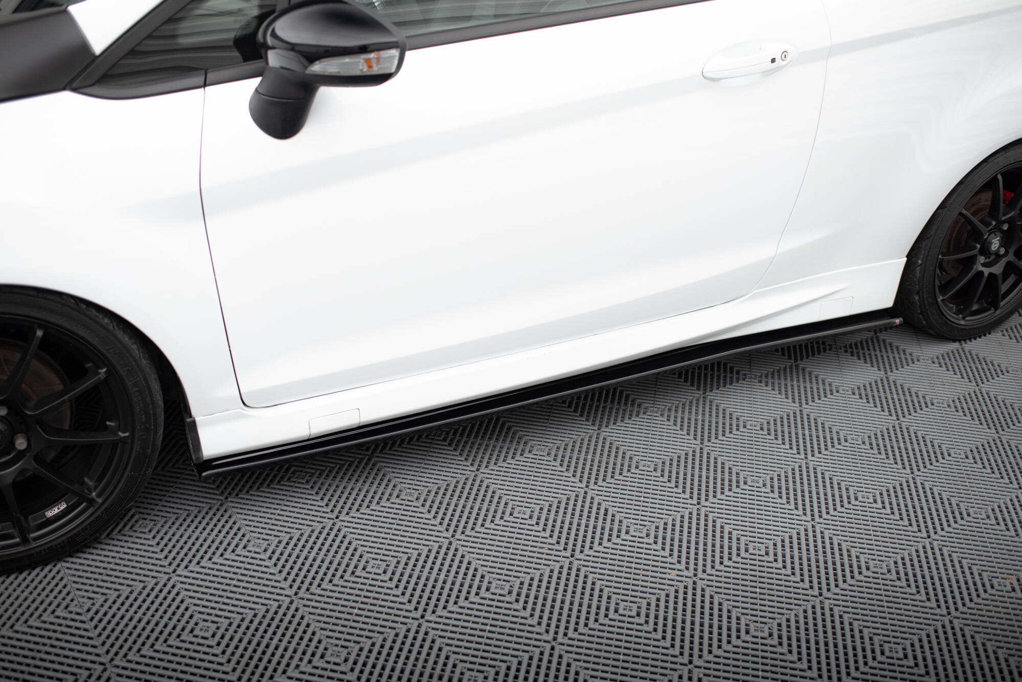 Side Skirts Diffusers Ford Fiesta Mk7 Facelift ST / Zetec S - 3