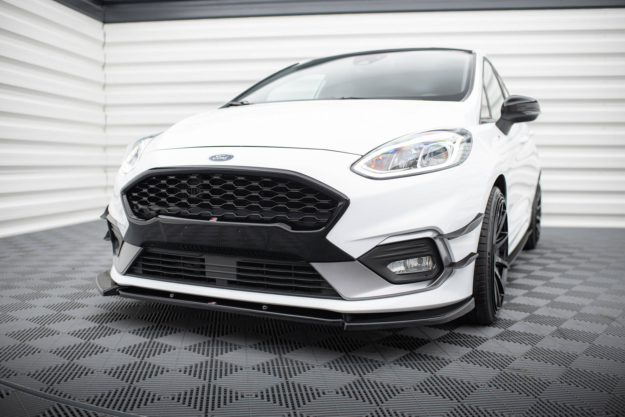 Front Splitter V.7 Ford Fiesta Mk8 ST / ST-Line - 4