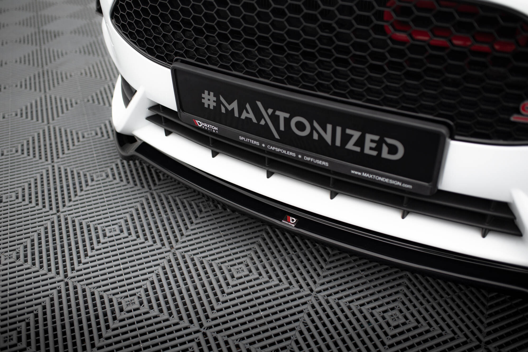 Front Splitter V.3 Fiesta Mk7 ST Facelift - 4