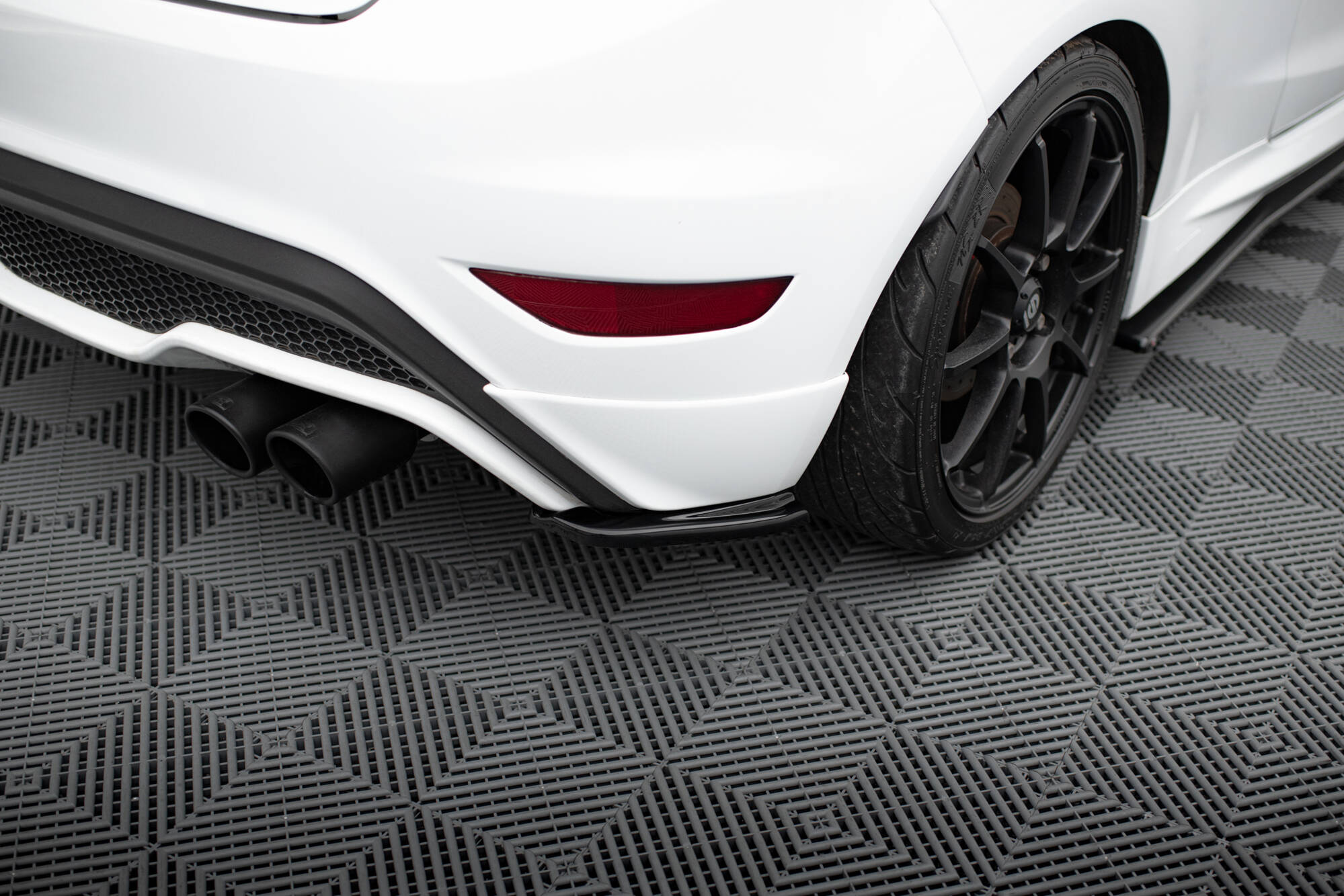 Rear Side Splitters Ford Fiesta ST / ST-Line / Zetec S Mk7 FL - 3