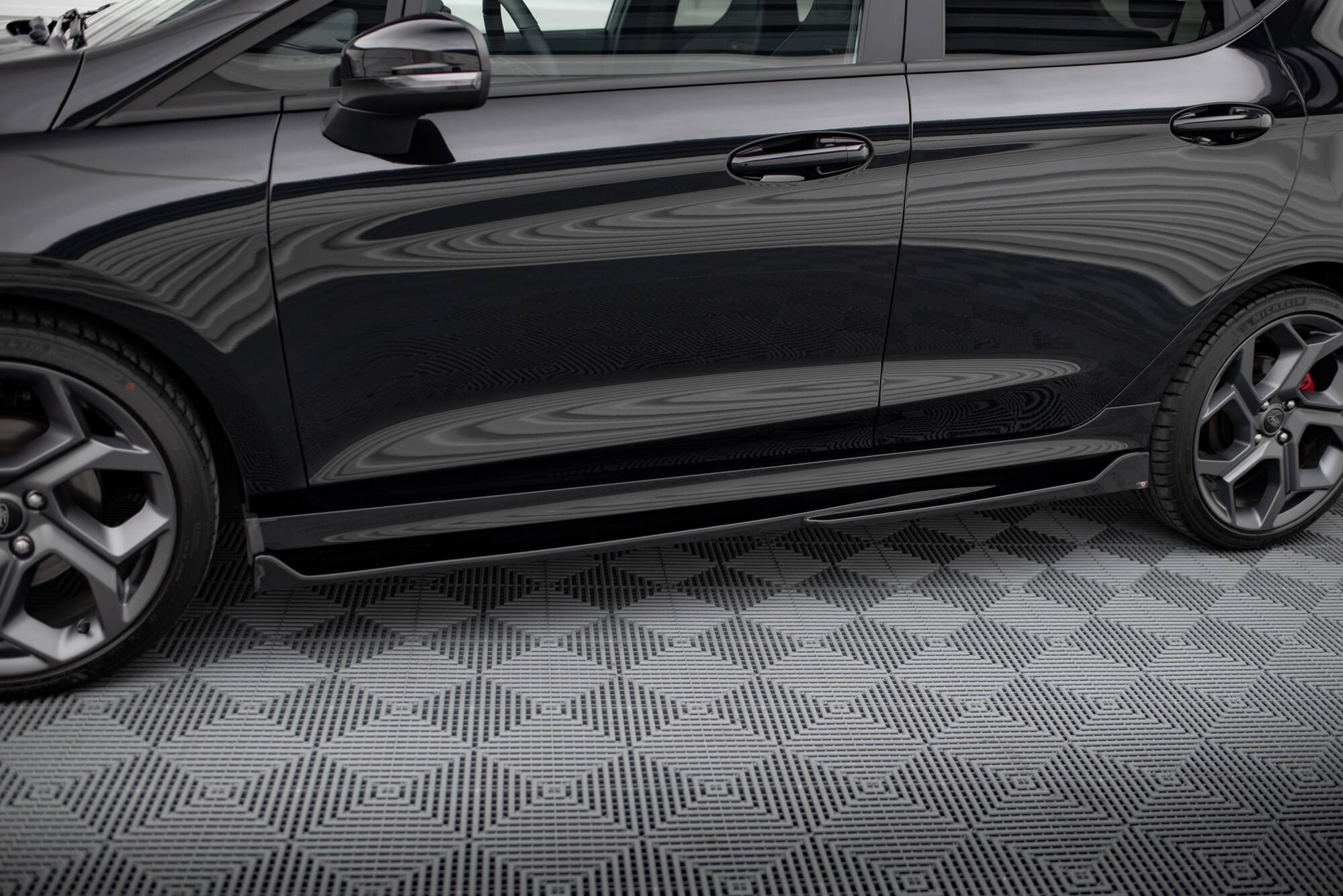 Side Skirts Diffusers V.4 Ford Fiesta Mk8 ST / ST-Line - 3