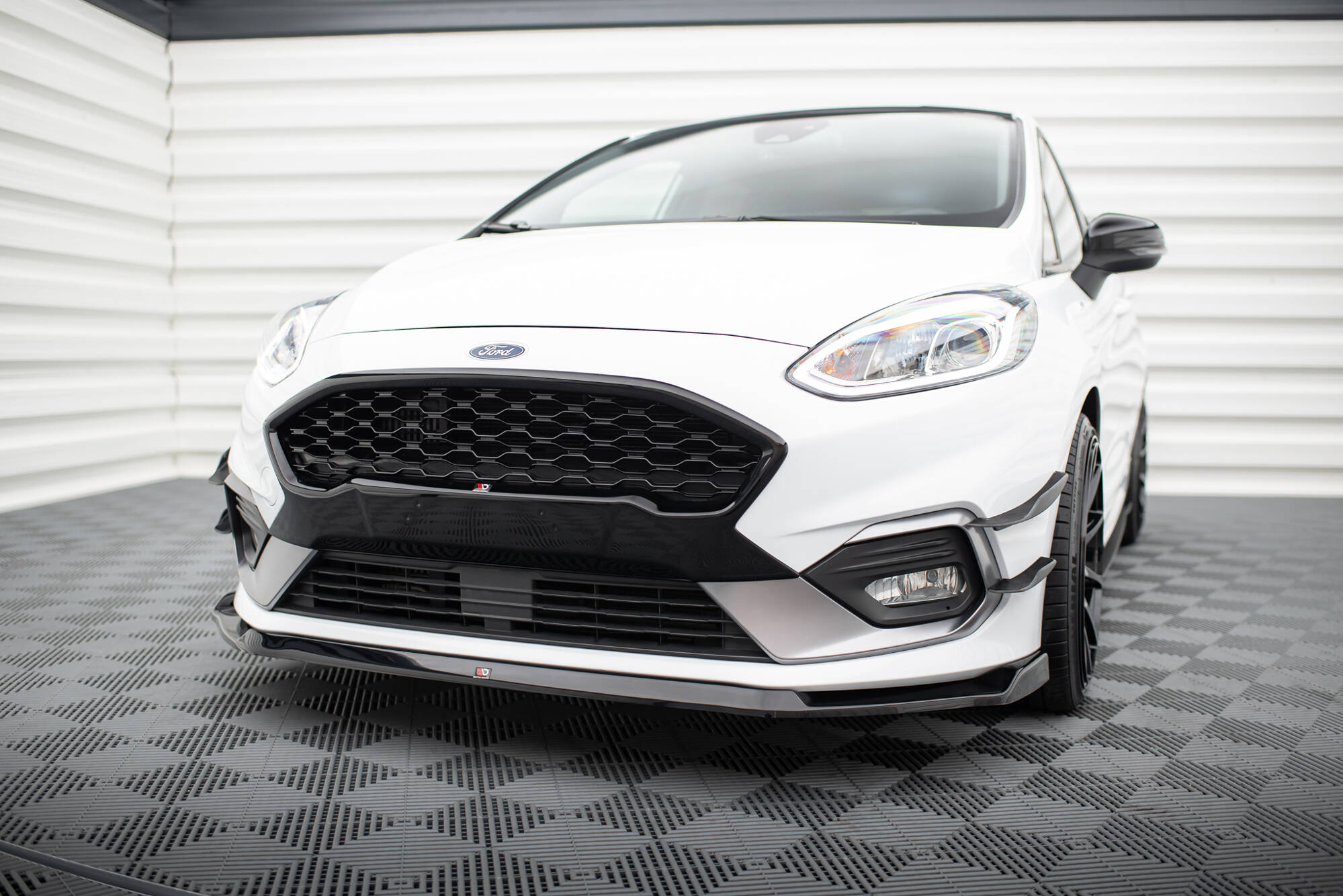 Front Splitter V.5 Ford Fiesta Mk8 ST / ST-Line - 4