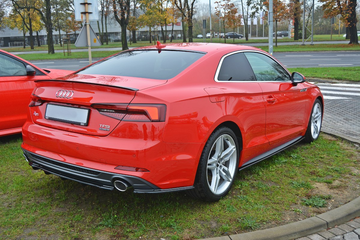 CENTRAL REAR SPLITTER AUDI A5 F5 S-LINE (WITH VERTICAL BARS) - 2