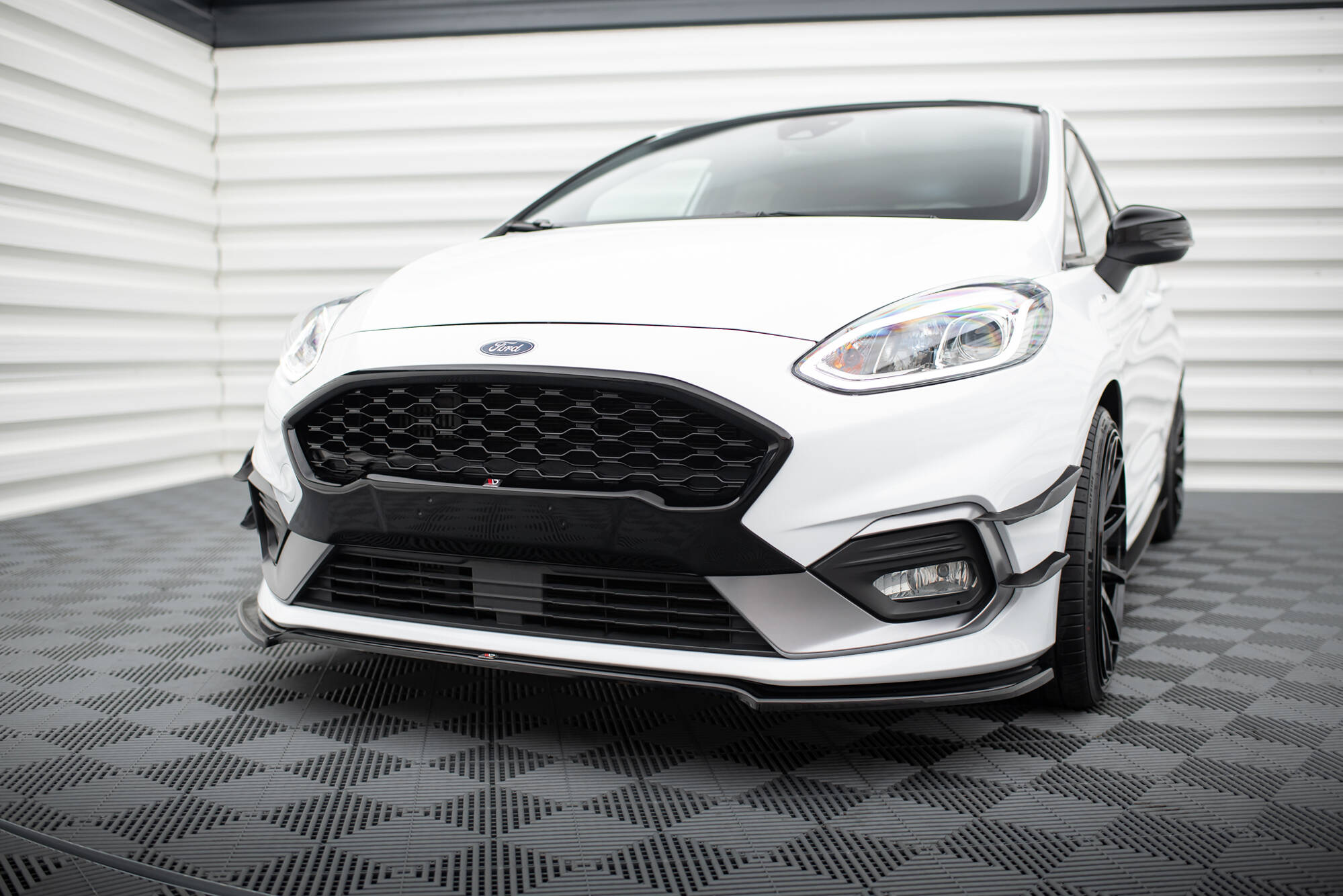 Front Splitter V.1 Ford Fiesta Mk8 ST / ST-Line - 4