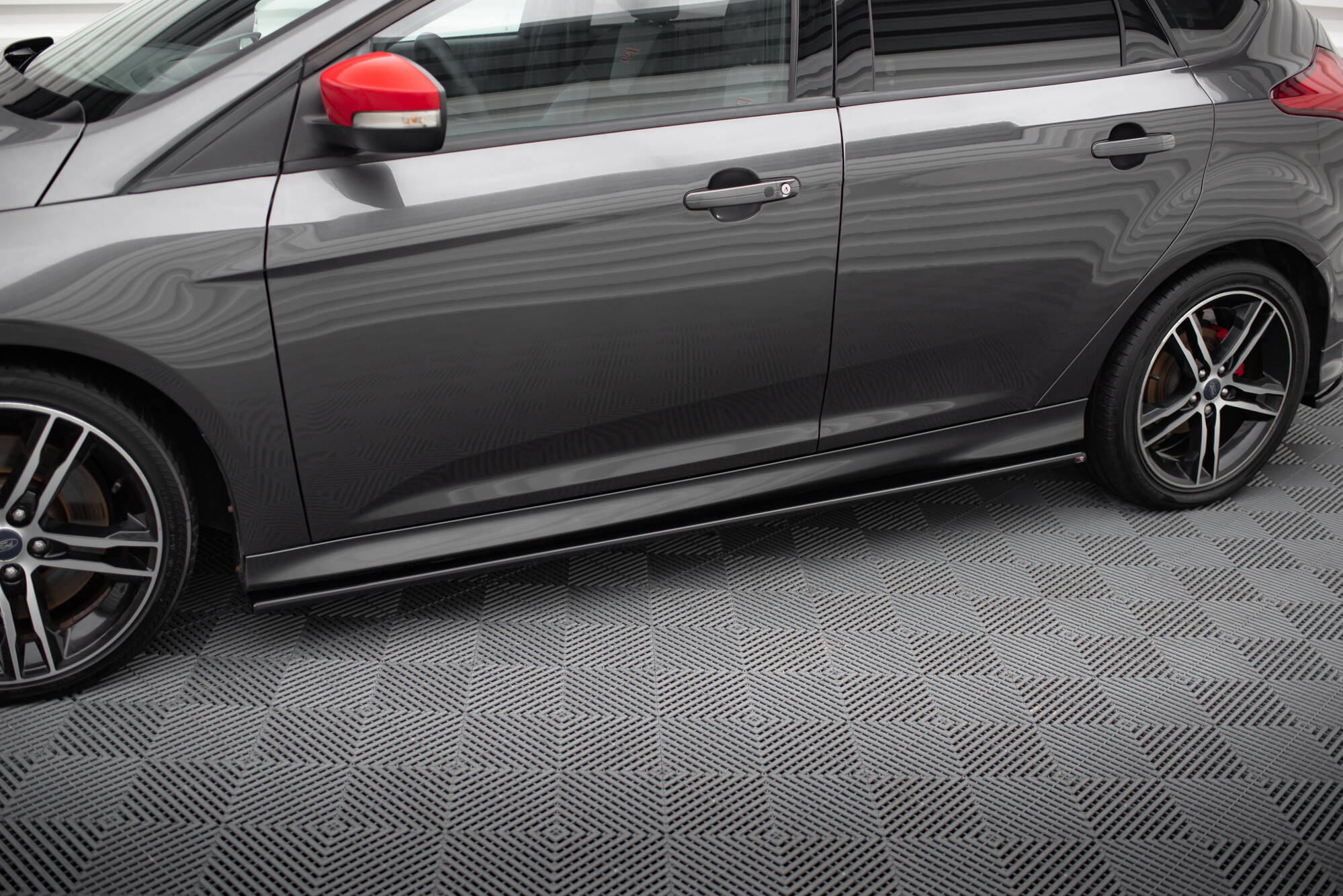 Side Skirts Diffusers Ford Focus ST / ST-Line Mk3 / Mk3 FL Hatchback / Estate - 2