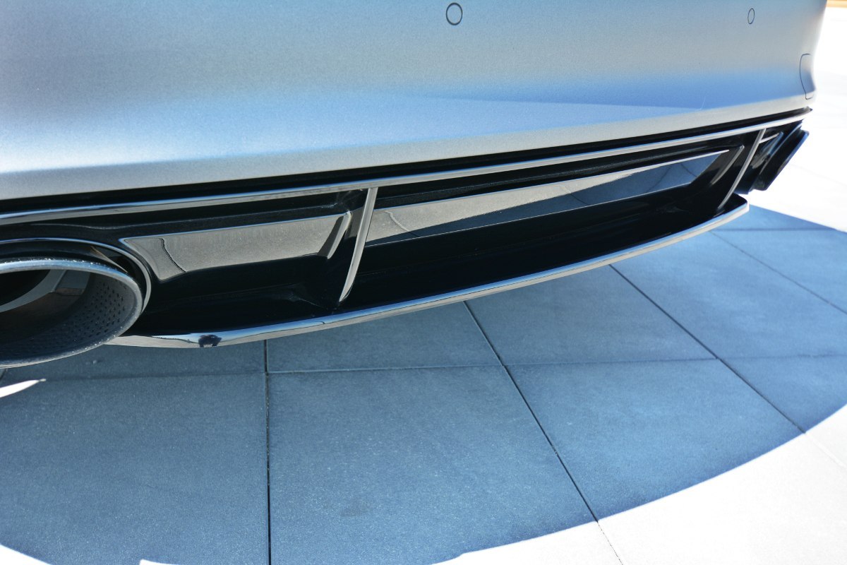 CENTRAL REAR SPLITTER AUDI RS7 FACELIFT - 2