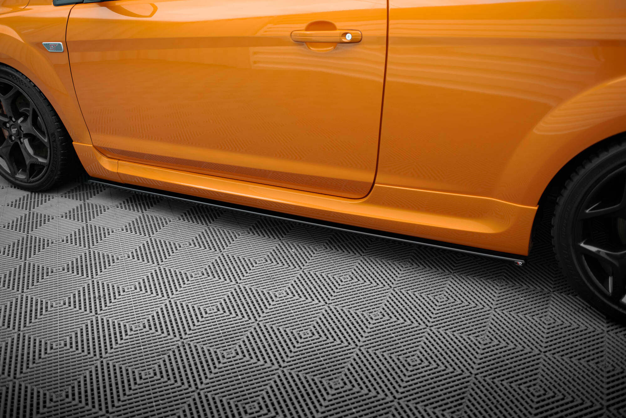 Side Skirts Diffusers Ford Focus II ST Facelift - 4