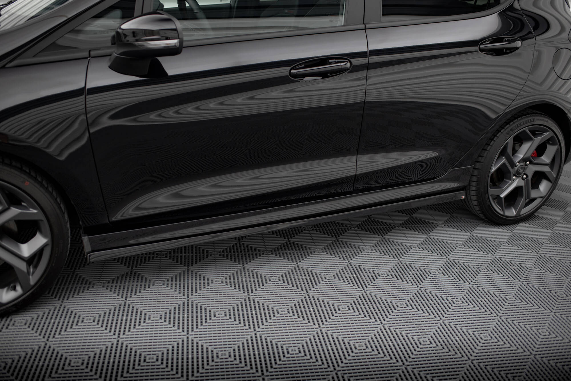 Side Skirts Diffusers V.2 Ford Fiesta Mk8 ST / ST-Line - 4
