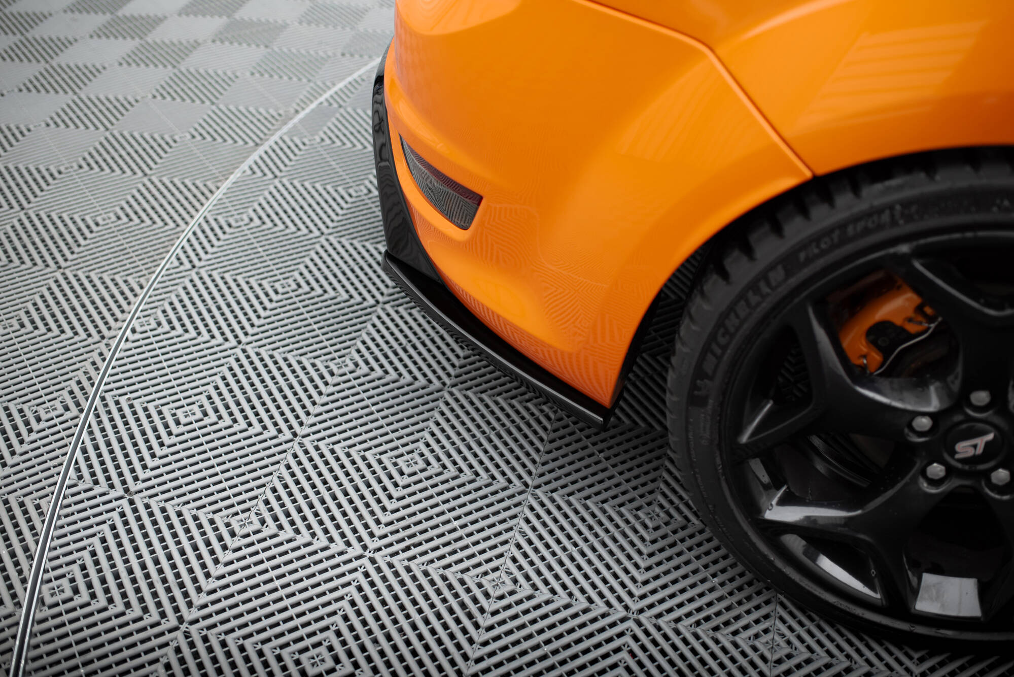 Rear Side Splitters V.2 Ford Focus II ST Facelift - 4