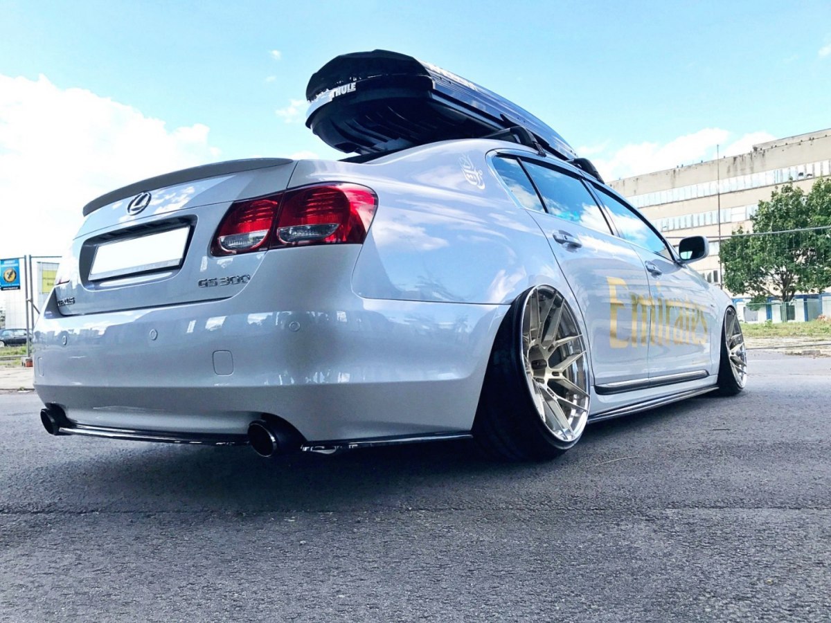 CENTRAL REAR SPLITTER LEXUS GS 300 MK3 FACELIFT (WITHOUT VERTICAL BARS) - 2