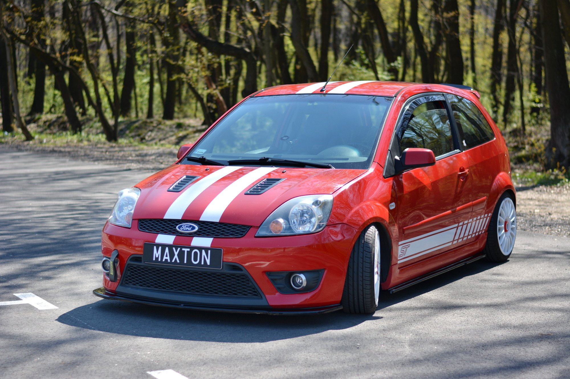 Front Splitter V.2 Ford Fiesta MK 6 ST / Zetec S (2004-2007) - 2