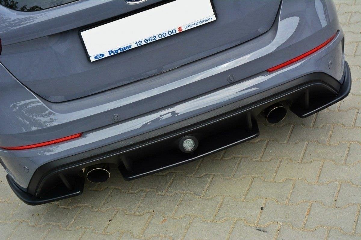 Central Rear Splitter Ford Focus 3 RS - 3