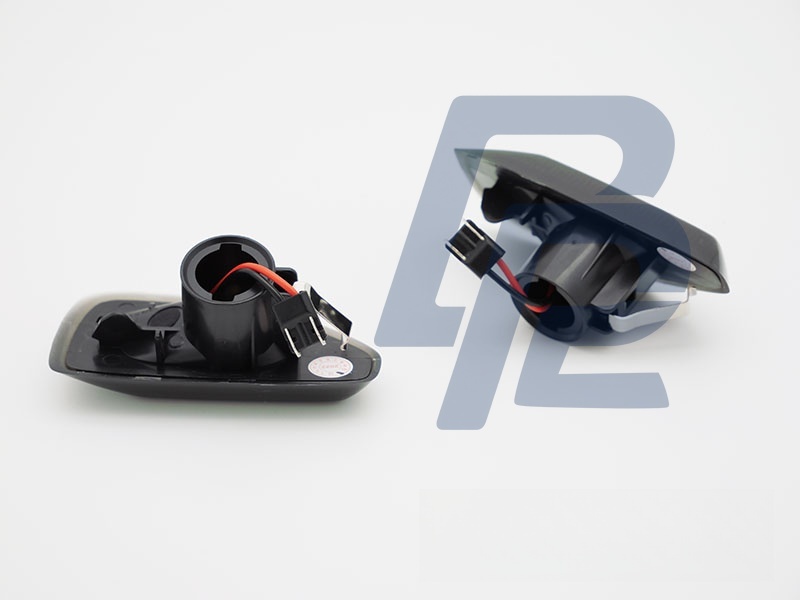 Indicators for Dacia Duster / Logan / Sandero Smoked Sequential LED - 3