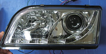 VOLVO S40/V40 96-04 R8 STYLE LED HEADLIGHTS CHROME V2
