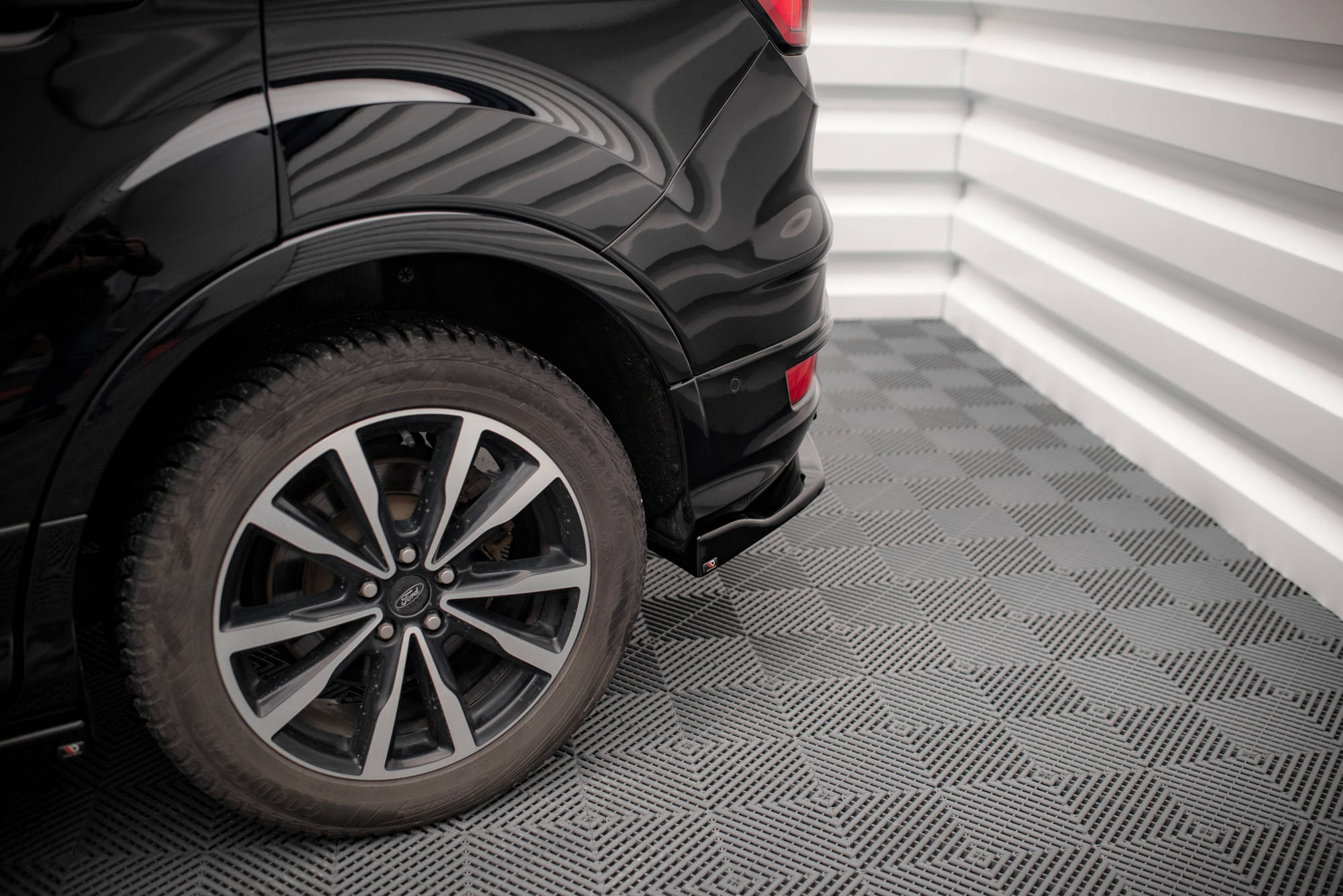 Rear Side Splitters Ford Escape ST-Line Mk3 (2012-2019) - 4