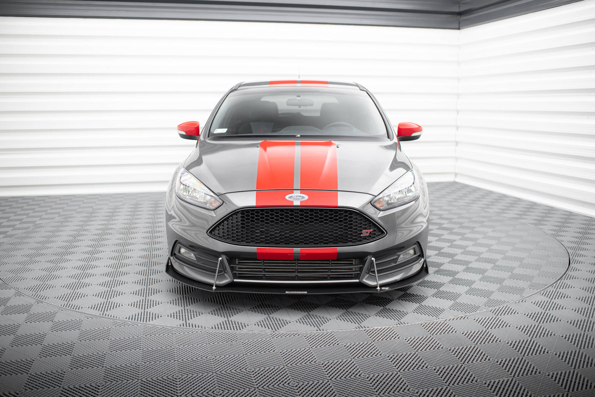 Racing Front Splitter V.2 Ford Focus ST Mk3 FL - 2