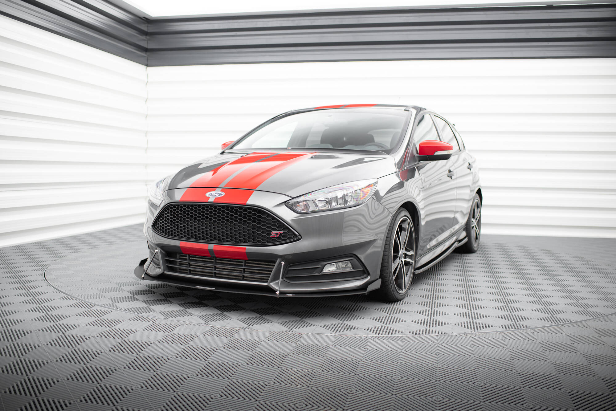Racing Front Splitter V.2 Ford Focus ST Mk3 FL - 3