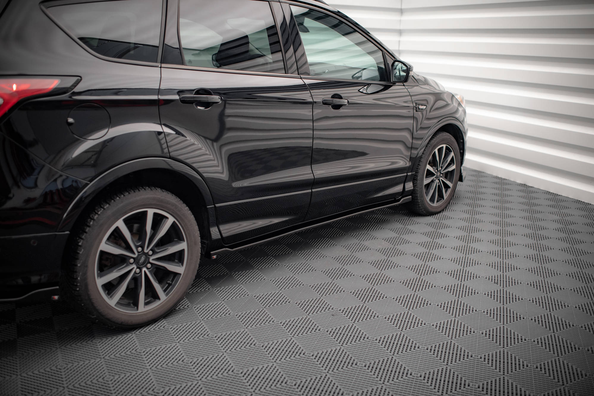 Side Skirts Diffusers Ford Escape St-line MK3 (2012-2019) - 3