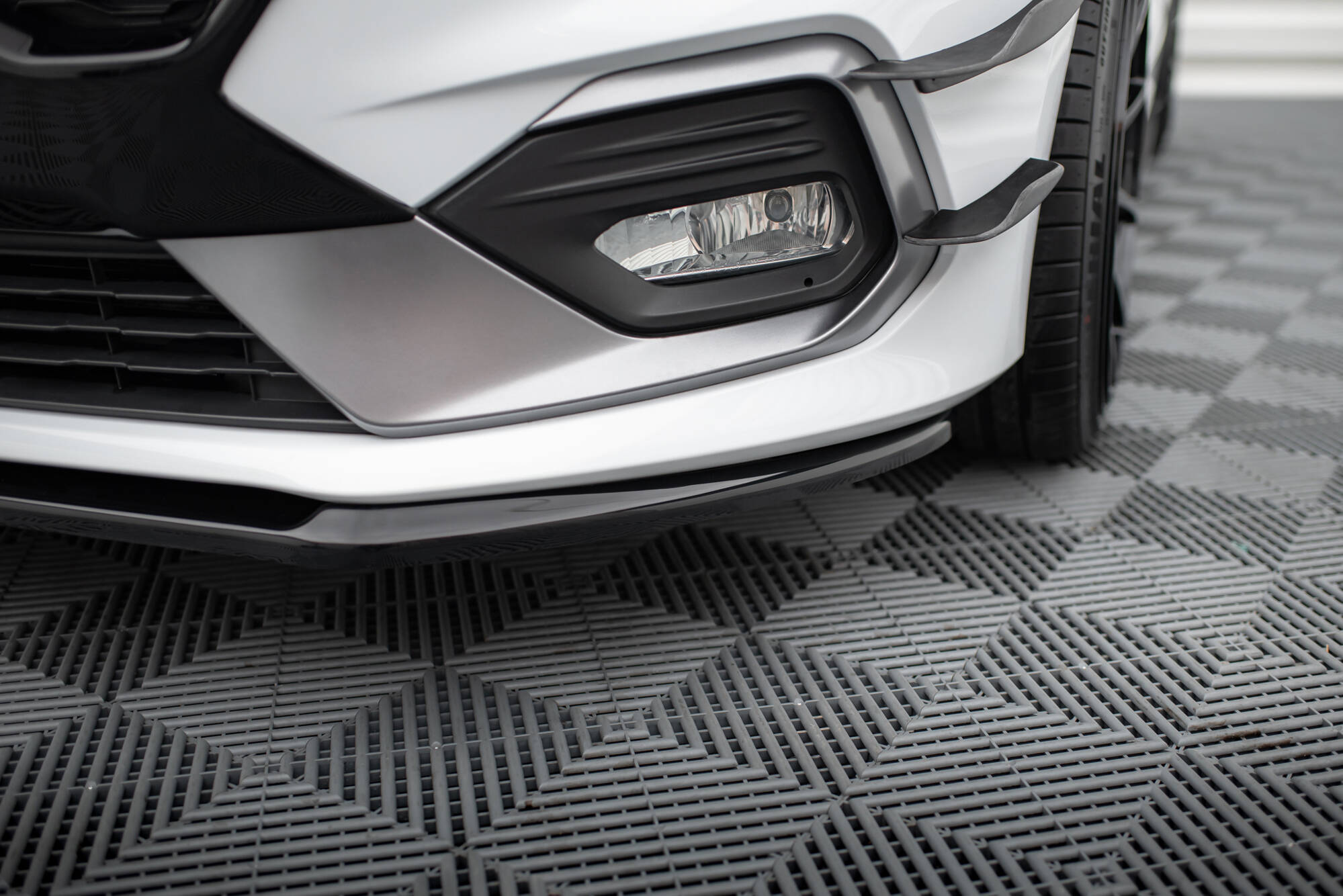 Front Splitter V.3 Ford Fiesta Mk8 ST / ST-Line - 5