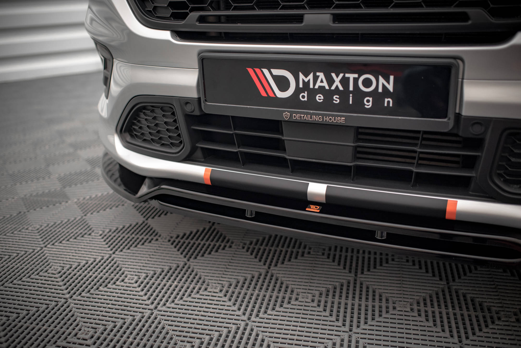 Front Splitter Ford Transit Custom ST-Line Mk1 Facelift - 3