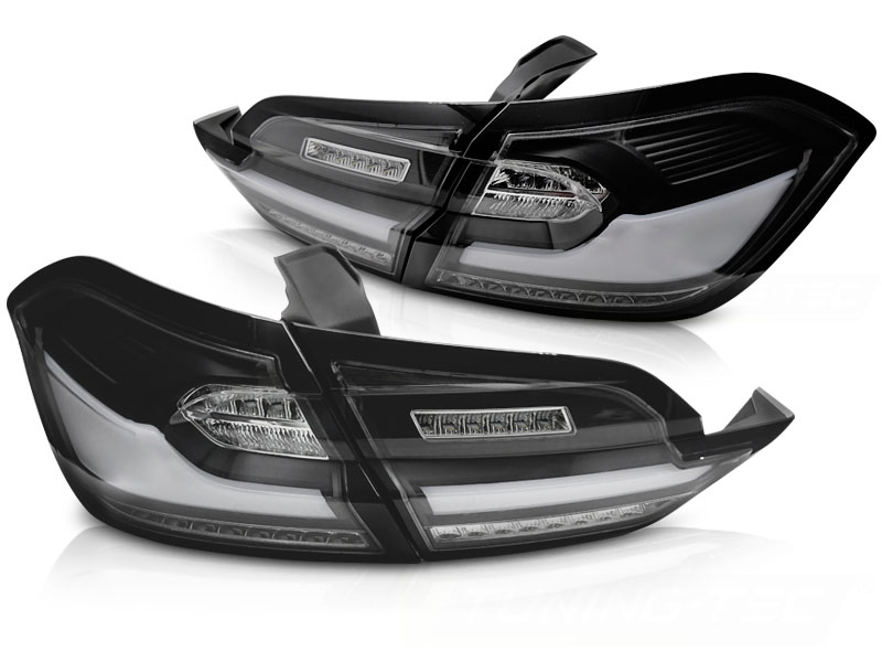 LED-BAKLYKTOR SVART TILL FORD FIESTA MK8 2017-2021 HALVKOMBI