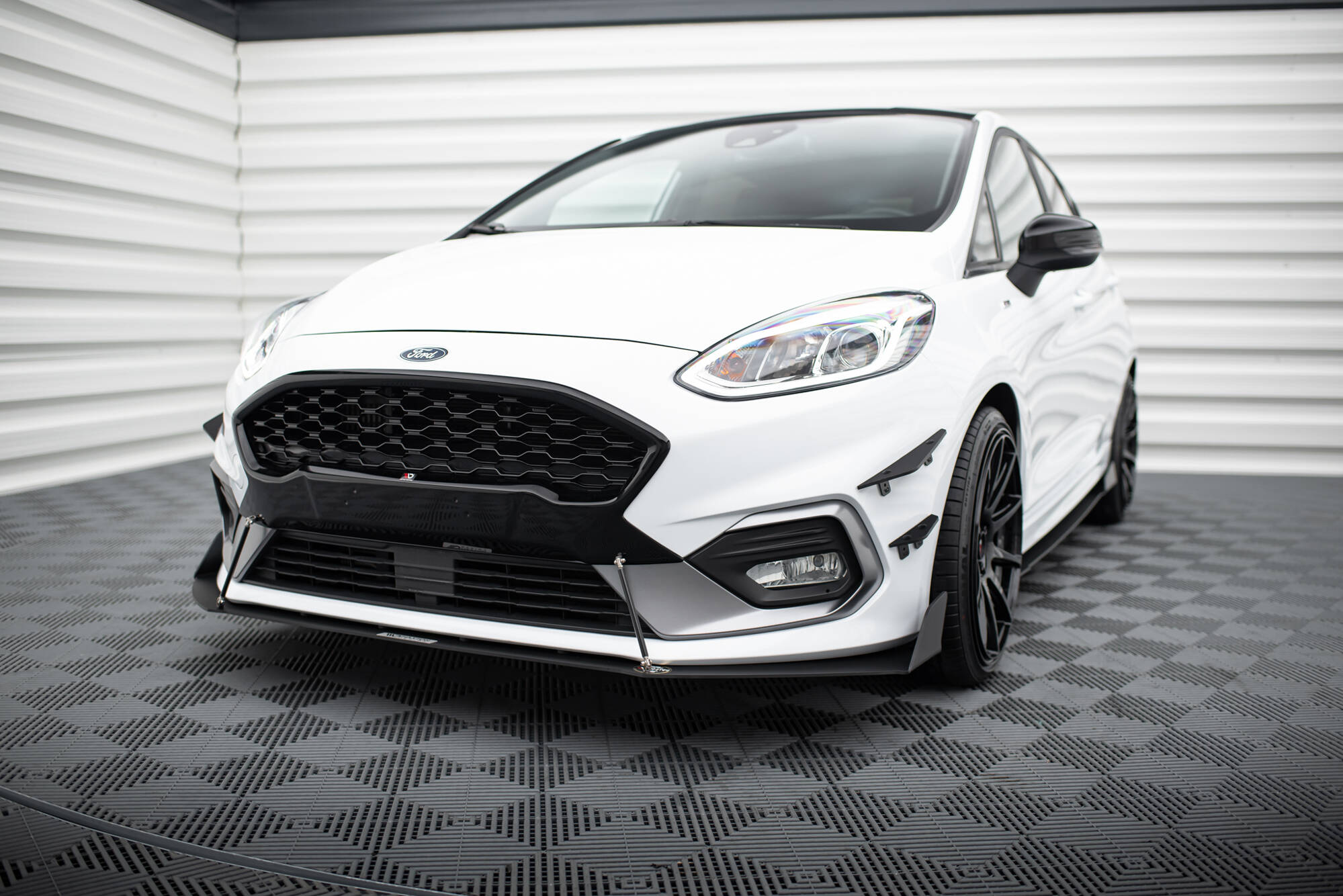 Front Racing Splitter V.1 Fiesta Mk8 ST / ST-Line - 3