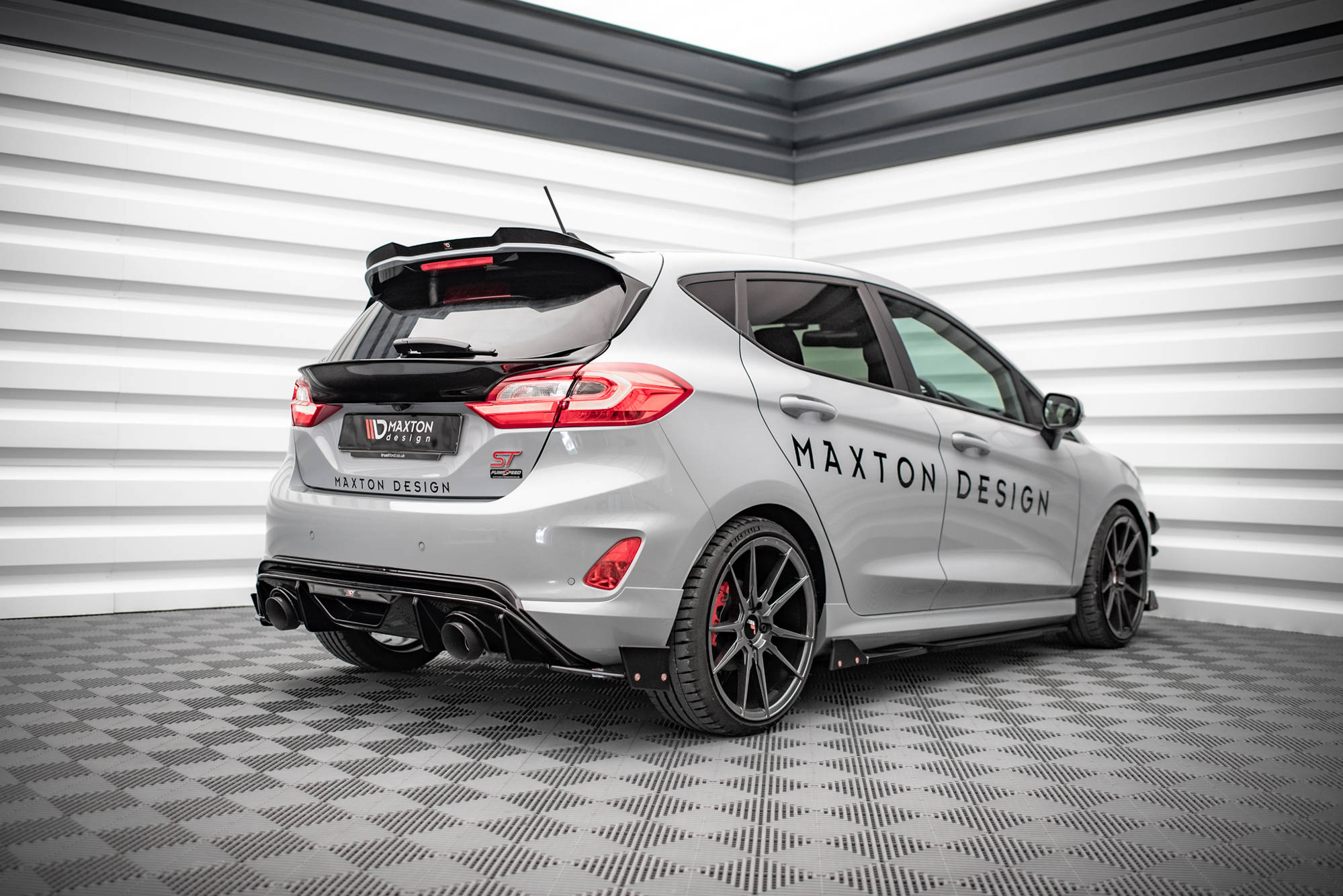 Rear Window Extension Ford Fiesta Mk8 Standard / ST / ST-Line - 4