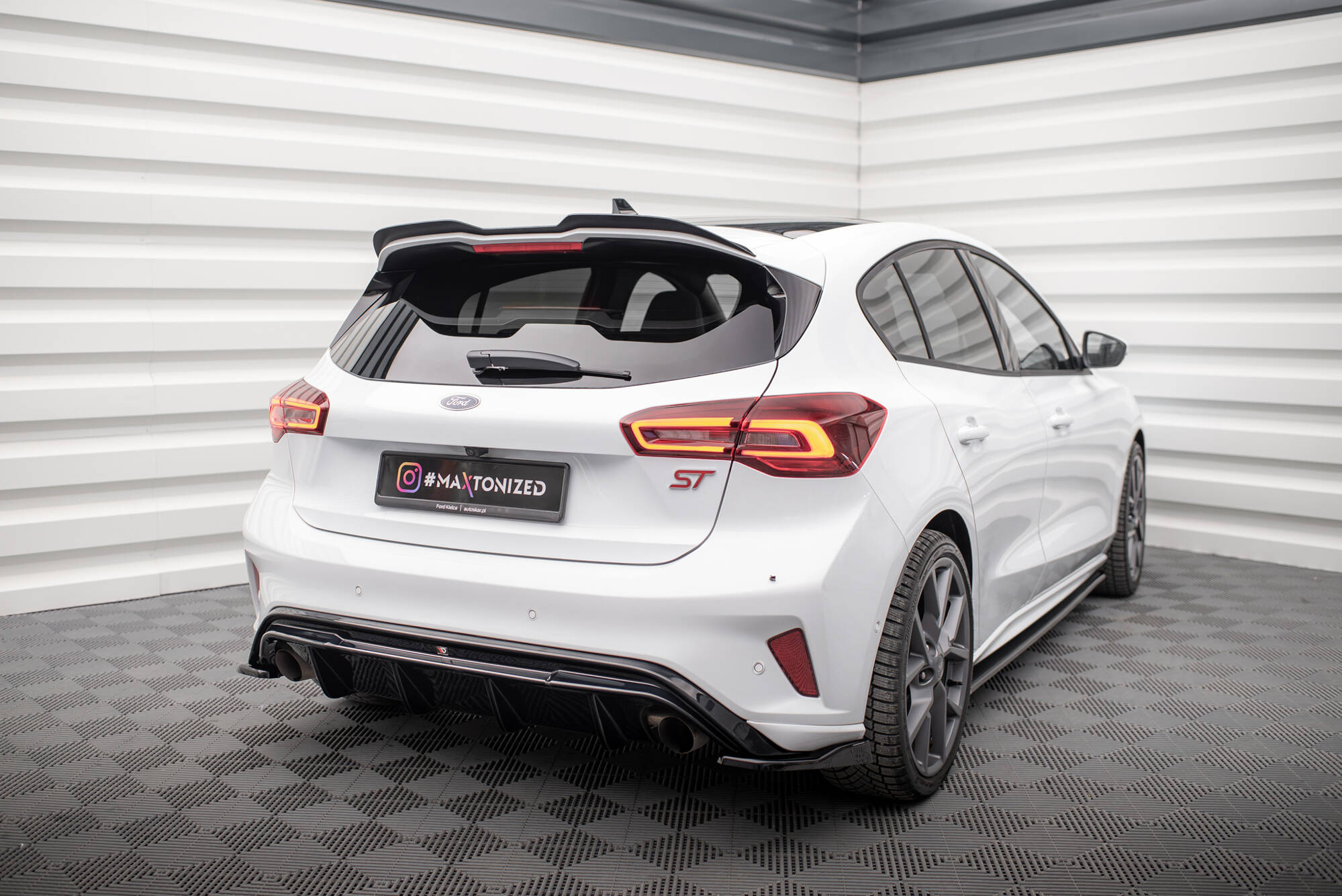 Rear Side Splitters V.3 Ford Focus Mk4 ST (2019-) - 7