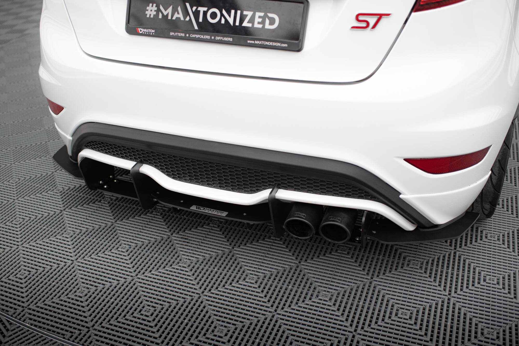 Rear Diffuser V.2 Ford Fiesta ST Mk7 FL - 4