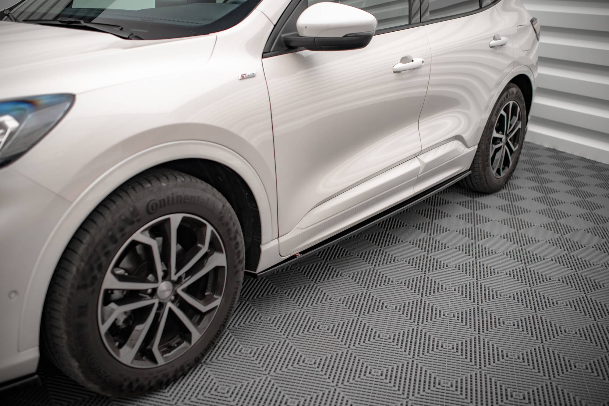 Side Skirts Diffusers Ford KUGA ST-Line Mk3 - 3