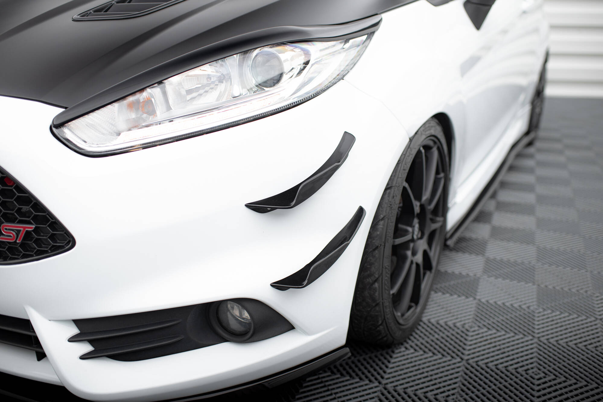 Canards Ford Fiesta 7 ST Facelift (2013-2016) - 4
